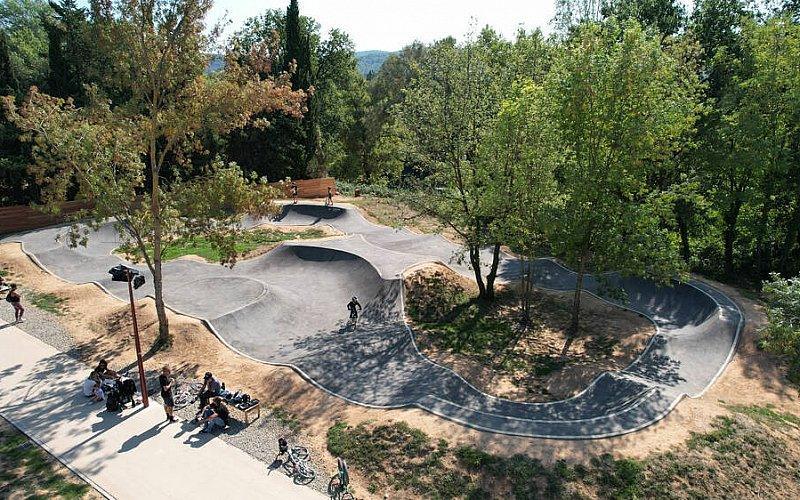 Entreprise création & installation de pumptrack & piste BMX race - Les arcs 83