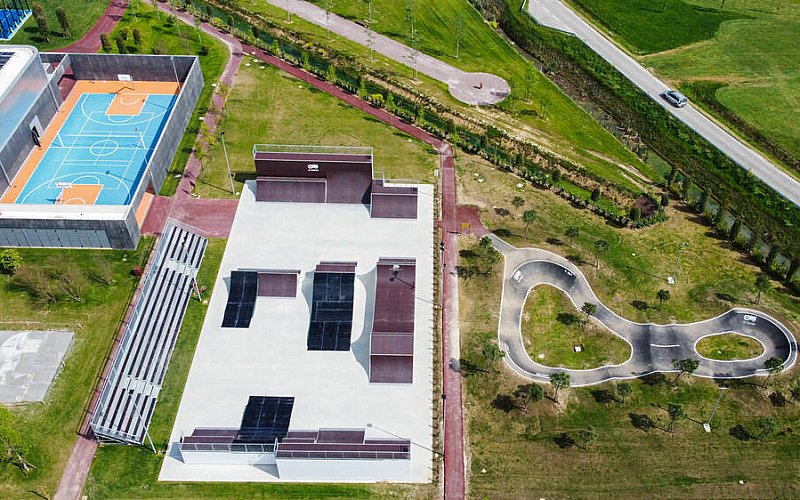 Création, installation de Pumptrack en Italie - Campus H farm