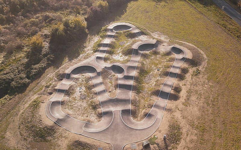 Créateur, installateur de pumptrack en France - Herault park Castries