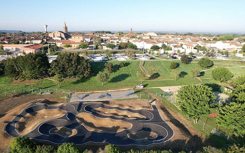 Entreprise création & installation de pumptrack & piste BMX race - commune grenade