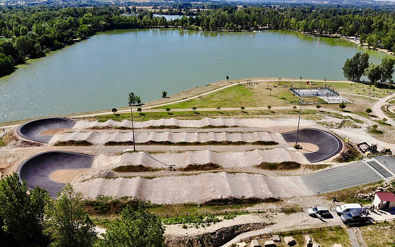 Entreprise création & installation de pumptrack & piste BMX race - saix 81