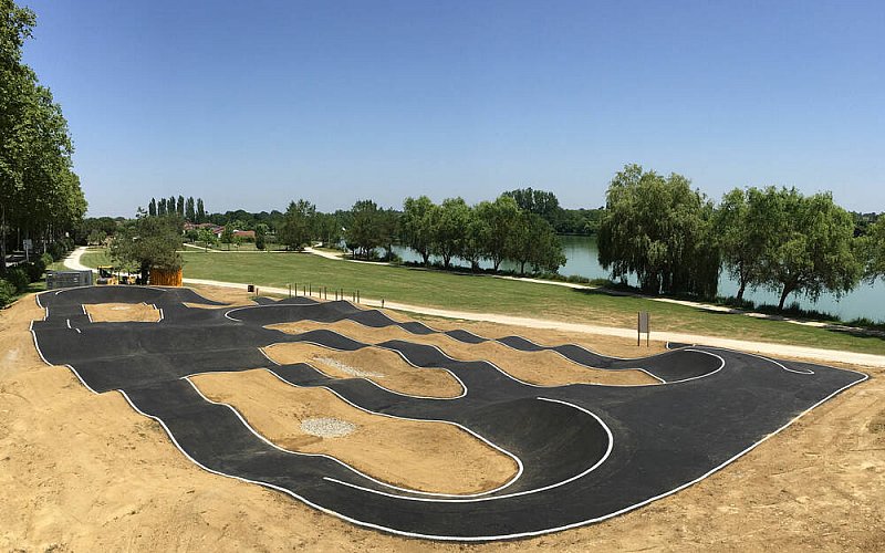 Entreprise création & installation de pumptrack & piste BMX race - Samatan 32