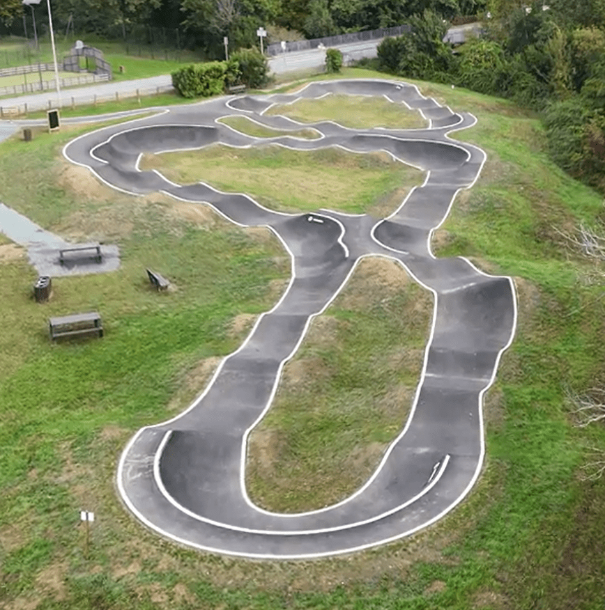 Réalisation d'un pumptrack à Penne d'Agenais
