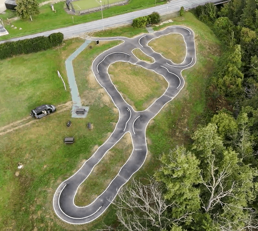 Réalisation d'un pumptrack à Penne d'Agenais
