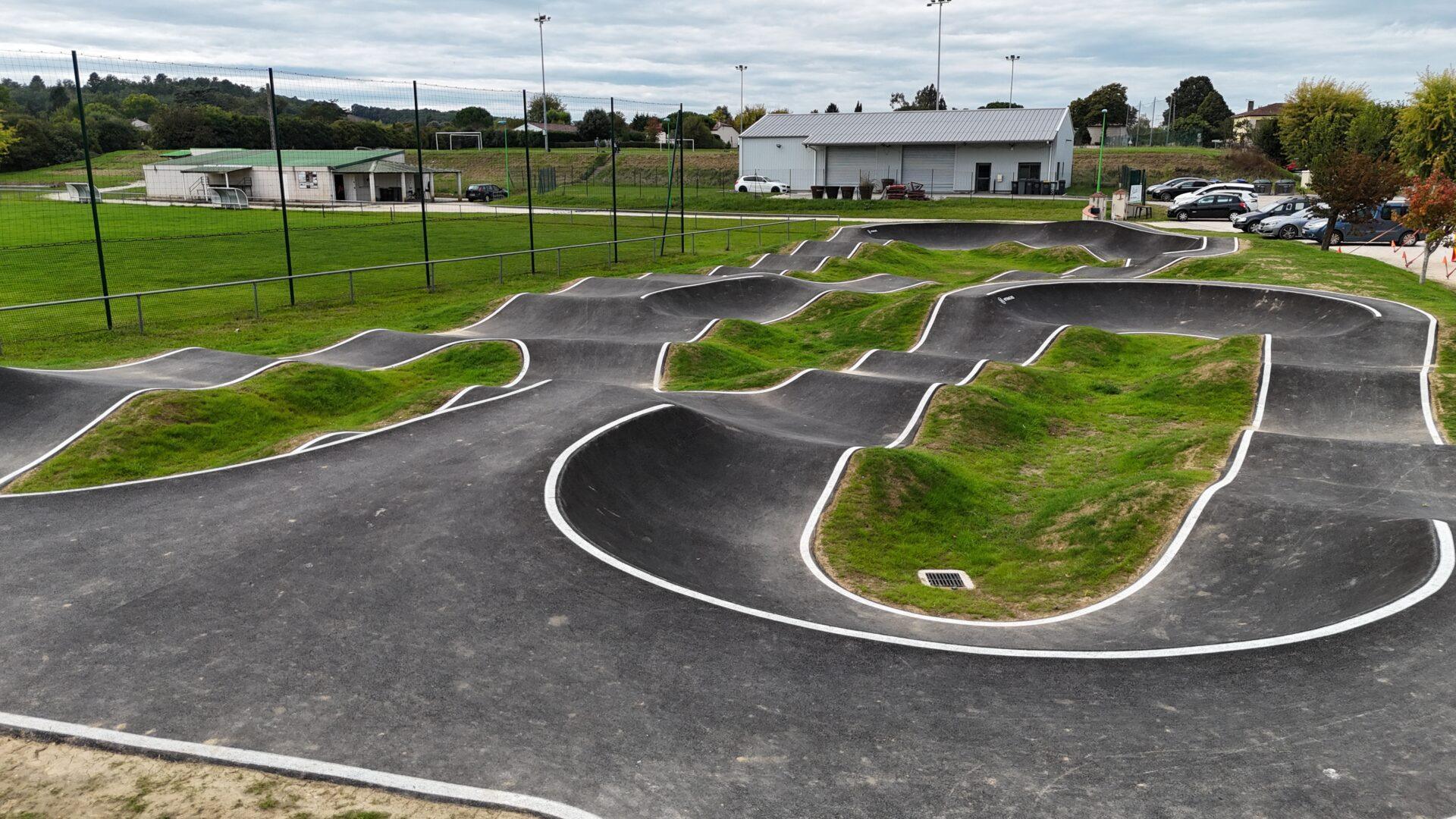 Réalisation d'un pumptrack à Roquefort